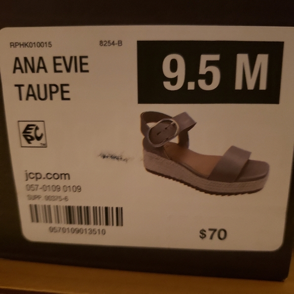 BNWT ANA EVIE wedge sandals (9.5) - Picture 2 of 8